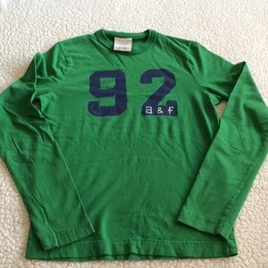 🔴Abercrombie size Large boys top